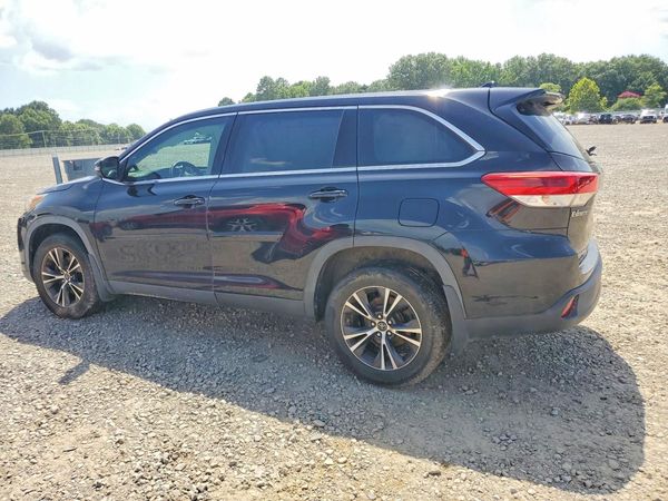 2019 TOYOTA HIGHLANDER LE/LE Plus