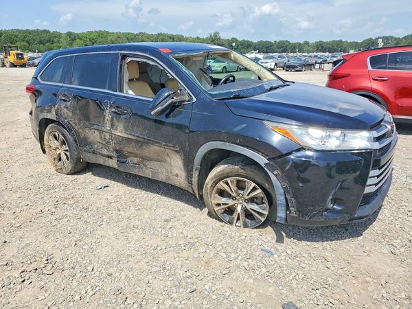 2019 TOYOTA HIGHLANDER LE/LE Plus