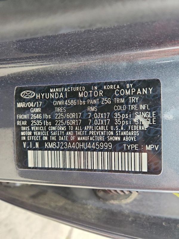 2017 HYUNDAI TUCSON SE (no options)