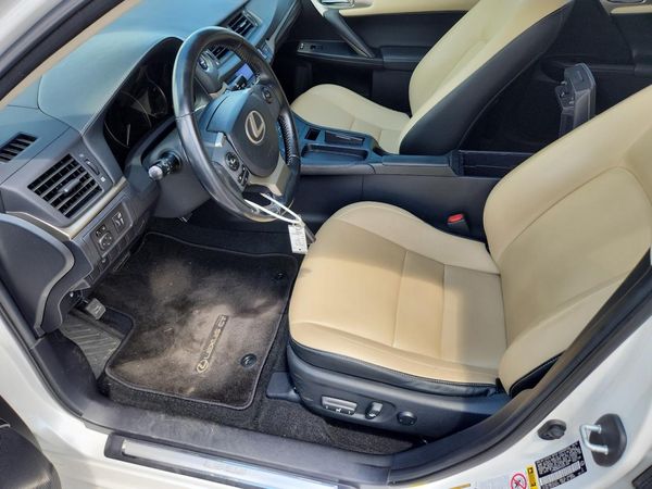 2016 LEXUS CT 200h