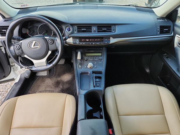 2016 LEXUS CT 200h