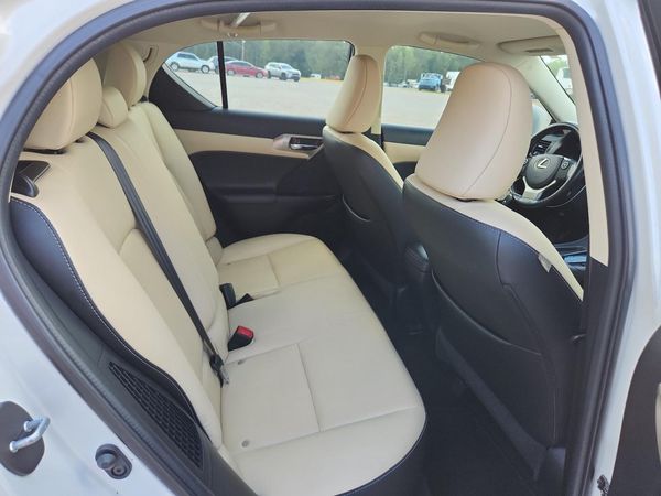 2016 LEXUS CT 200h