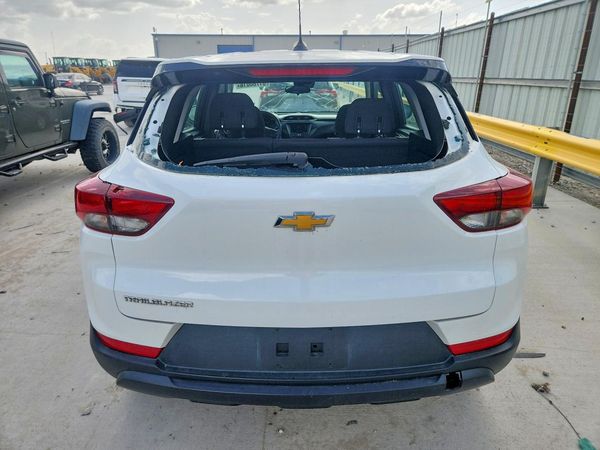 2023 CHEVROLET TRAILBLAZER LS