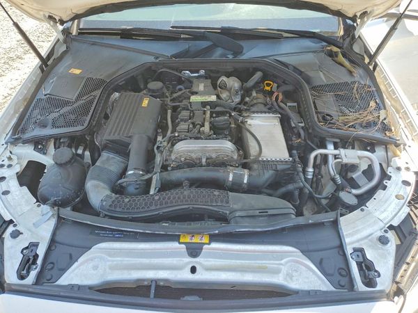 2016 MERCEDES-BENZ C C300