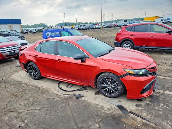 2021 TOYOTA CAMRY