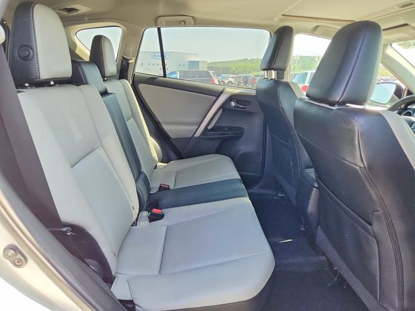 2017 TOYOTA RAV4 Ltd/SE Platinum