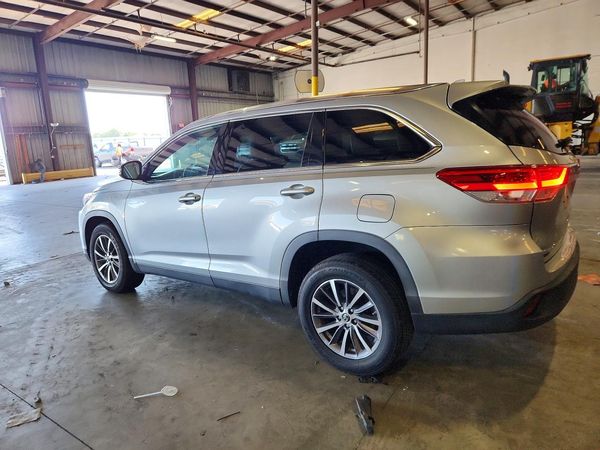 2019 TOYOTA HIGHLANDER SE/XLE