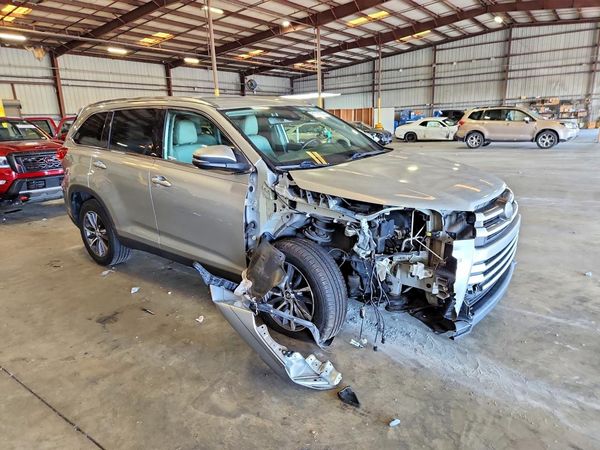 2019 TOYOTA HIGHLANDER SE/XLE