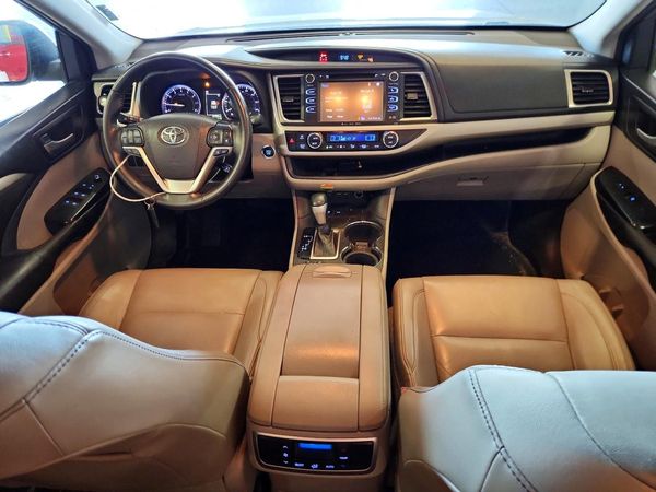 2019 TOYOTA HIGHLANDER SE/XLE