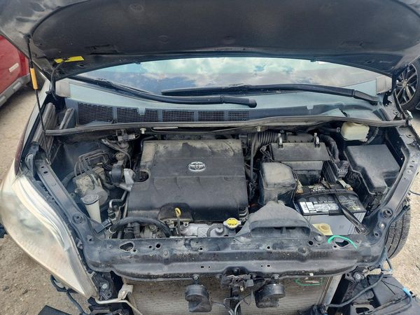 2015 TOYOTA SIENNA