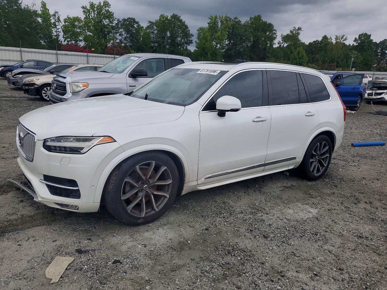 2016 VOLVO XC90