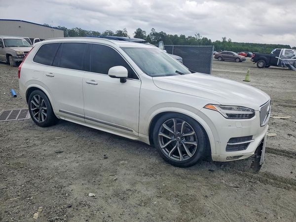 2016 VOLVO XC90