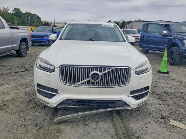 2016 VOLVO XC90