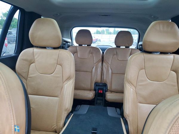 2016 VOLVO XC90