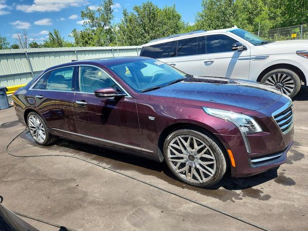 2017 CADILLAC CT6