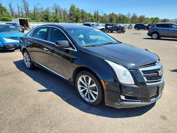 2017 CADILLAC XTS Livery