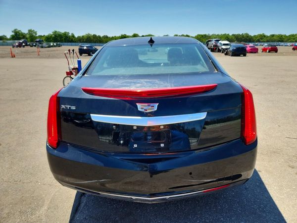 2017 CADILLAC XTS Livery