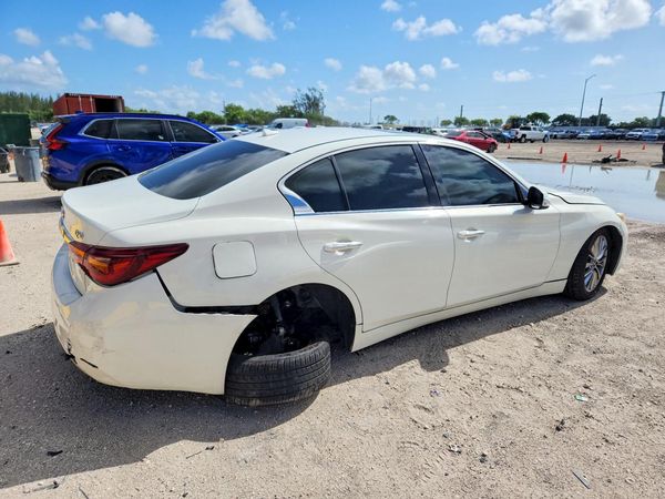 2018 INFINITI Q50