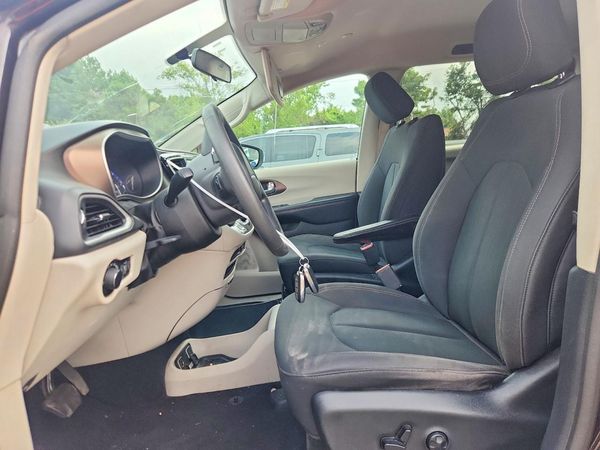 2018 CHRYSLER PACIFICA Touring