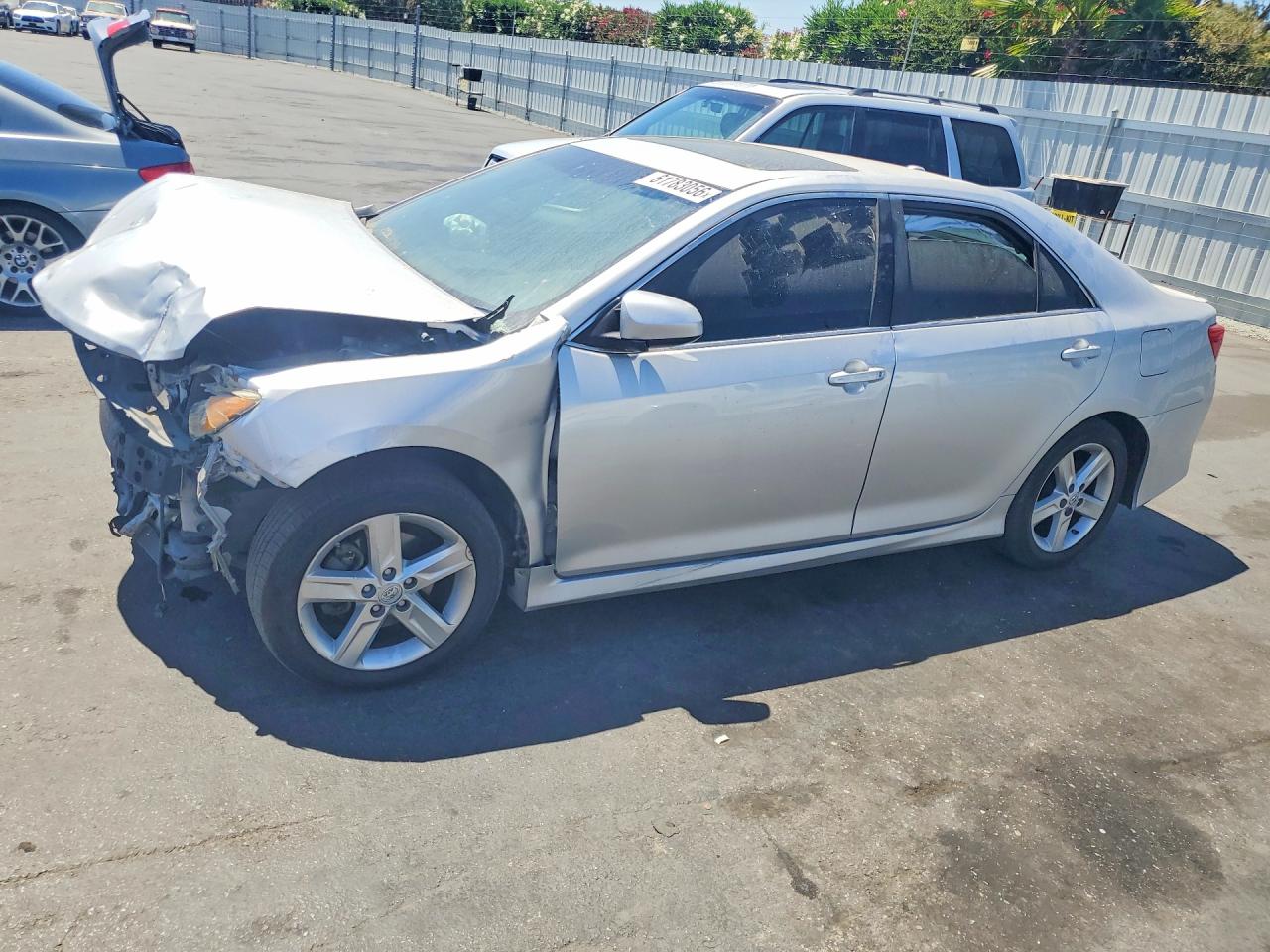 2013 TOYOTA CAMRY — Front 3/4