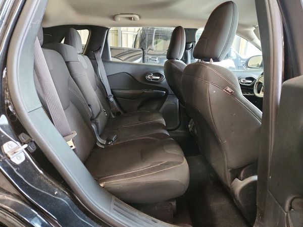2016 JEEP CHEROKEE LATITUDE 4X4