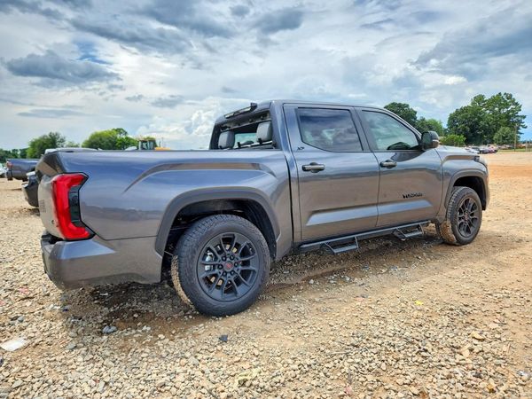 2026 TOYOTA TUNDRA