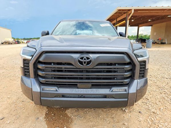 2026 TOYOTA TUNDRA