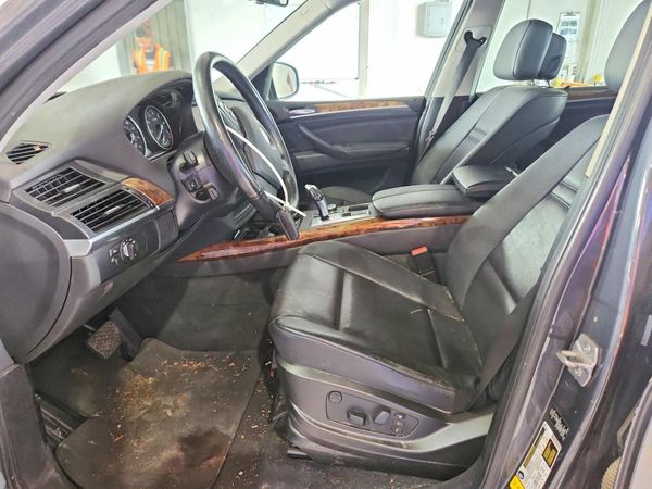 2013 BMW X5 xDrive35i — DENT