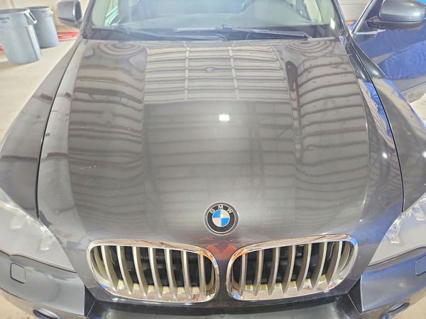 2013 BMW X5 xDrive35i — Engine bay