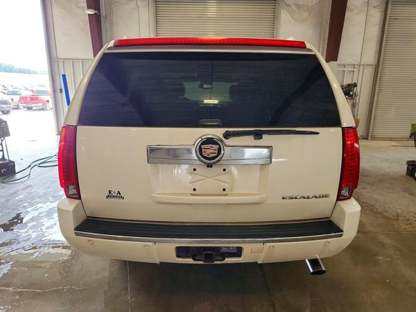 2013 CADILLAC ESCALADE ESV Luxury