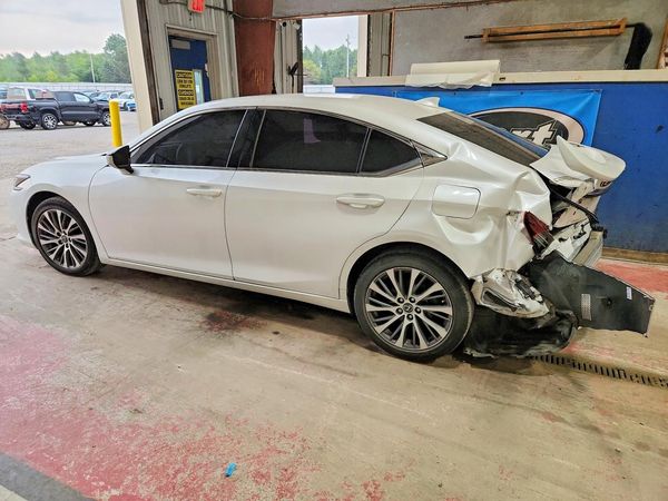 2021 LEXUS ES 250