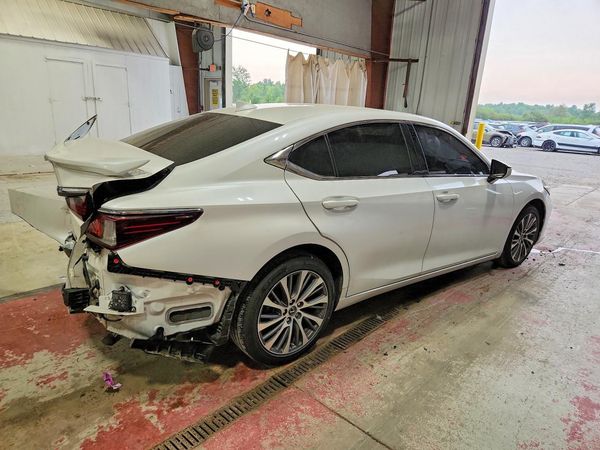 2021 LEXUS ES 250