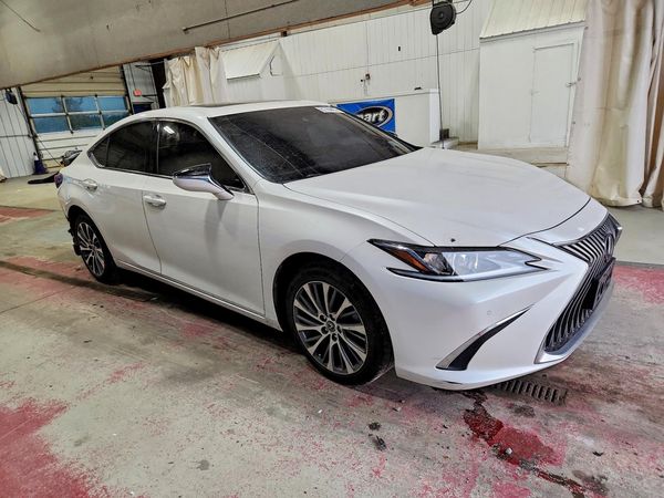 2021 LEXUS ES 250