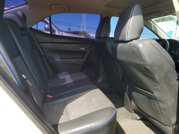 2017 TOYOTA COROLLA