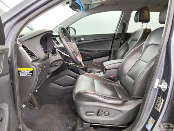 2017 HYUNDAI TUCSON