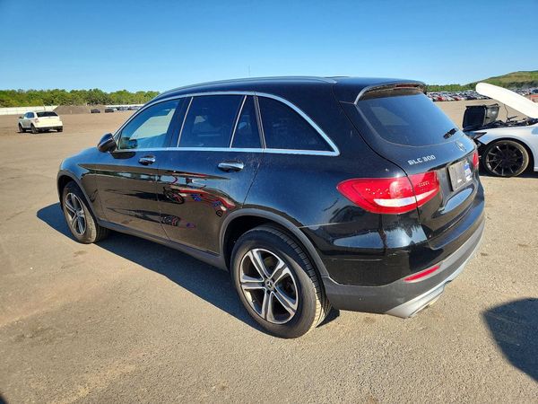 2017 MERCEDES-BENZ GLC GLC300 Base-4M