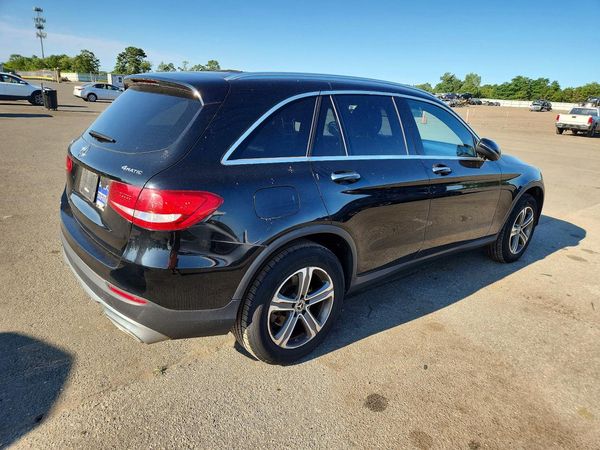 2017 MERCEDES-BENZ GLC GLC300 Base-4M