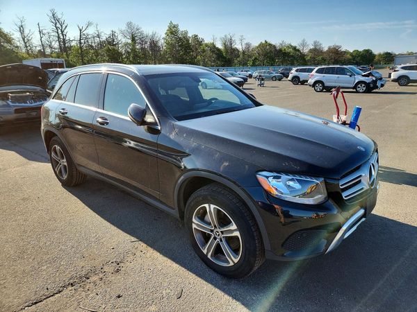 2017 MERCEDES-BENZ GLC GLC300 Base-4M
