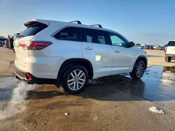 2016 TOYOTA HIGHLANDER