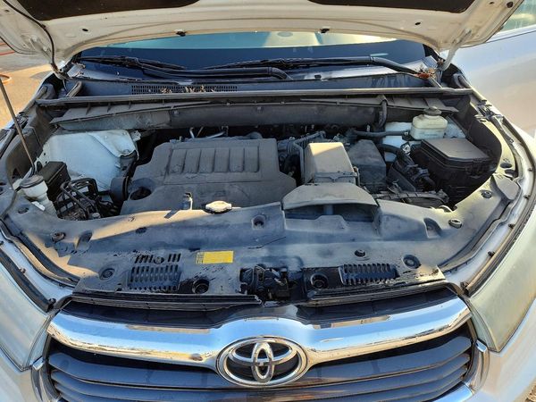 2016 TOYOTA HIGHLANDER