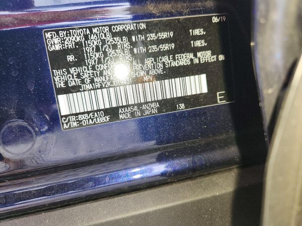 2019 TOYOTA RAV4 XLE Premium