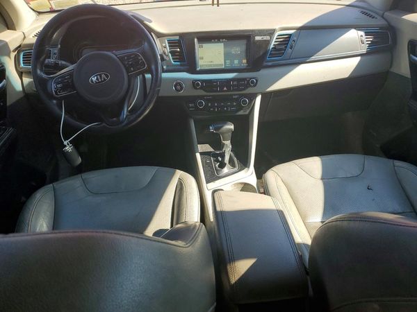 2017 KIA NIRO Touring / Touring Tech