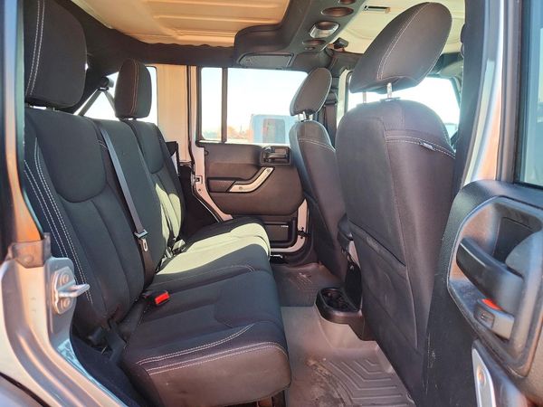 2017 JEEP WRANGLER UNLIMITED SAHARA 4X4