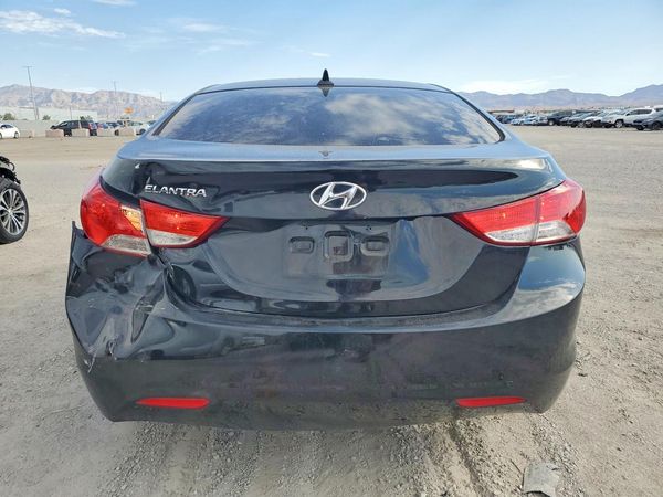 2012 HYUNDAI ELANTRA