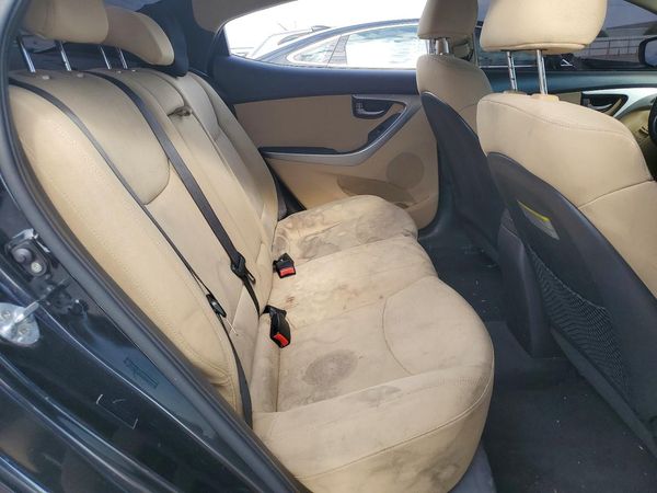 2012 HYUNDAI ELANTRA