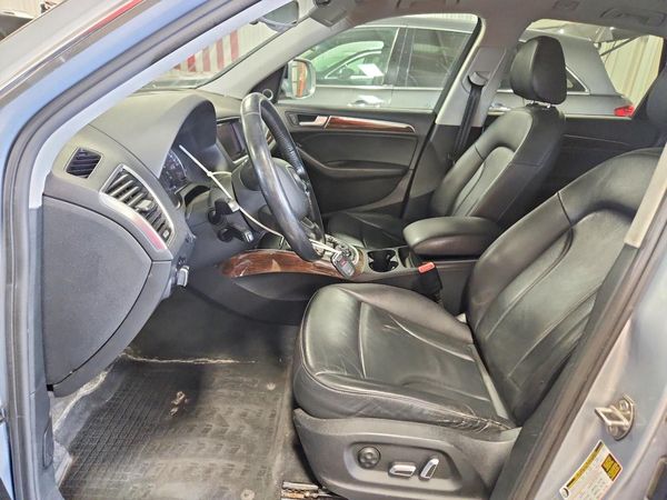 2017 AUDI Q5 quattro Premium Plus
