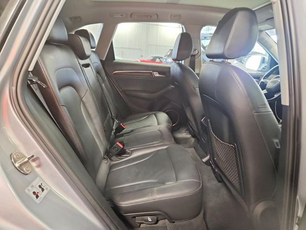 2017 AUDI Q5 quattro Premium Plus