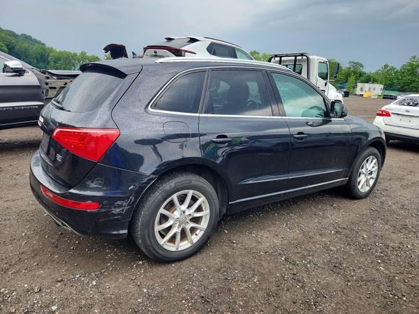 2012 AUDI Q5 Premium Plus