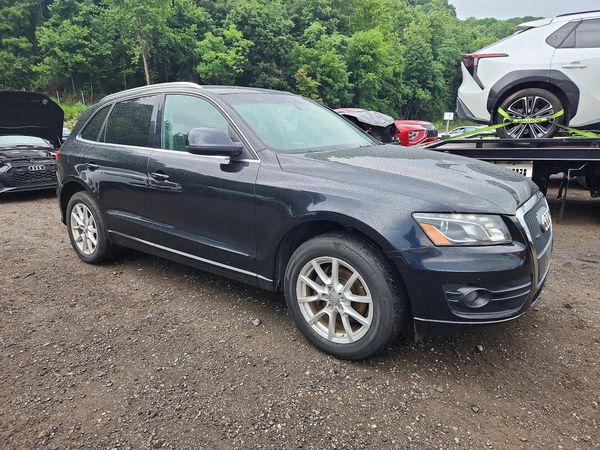 2012 AUDI Q5 Premium Plus