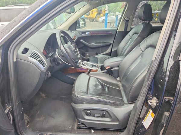 2012 AUDI Q5 Premium Plus